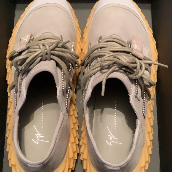 Deadstock Giuseppe Zanotti Urchin Sneakers - Picture 2 of 2